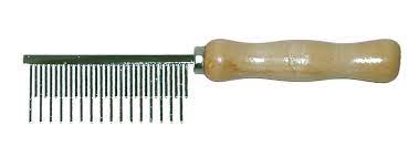Češalj drveni Medium 3,7x1cm poddlaka